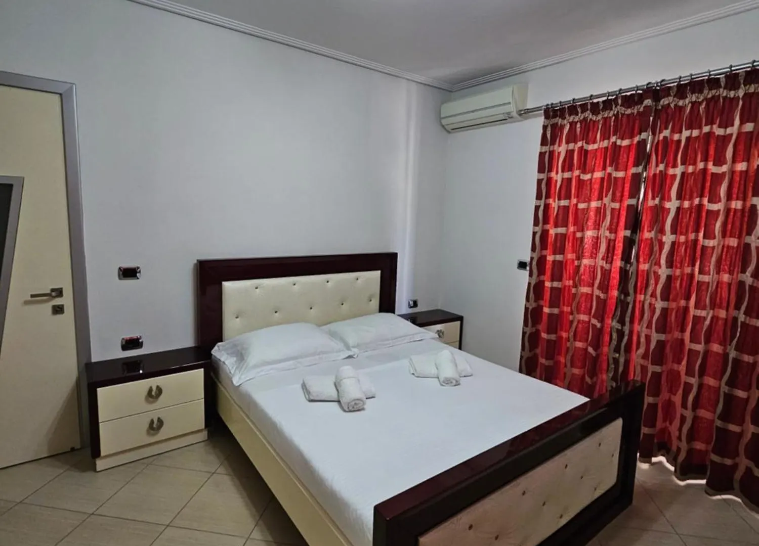Lisala Apartments Sarandë