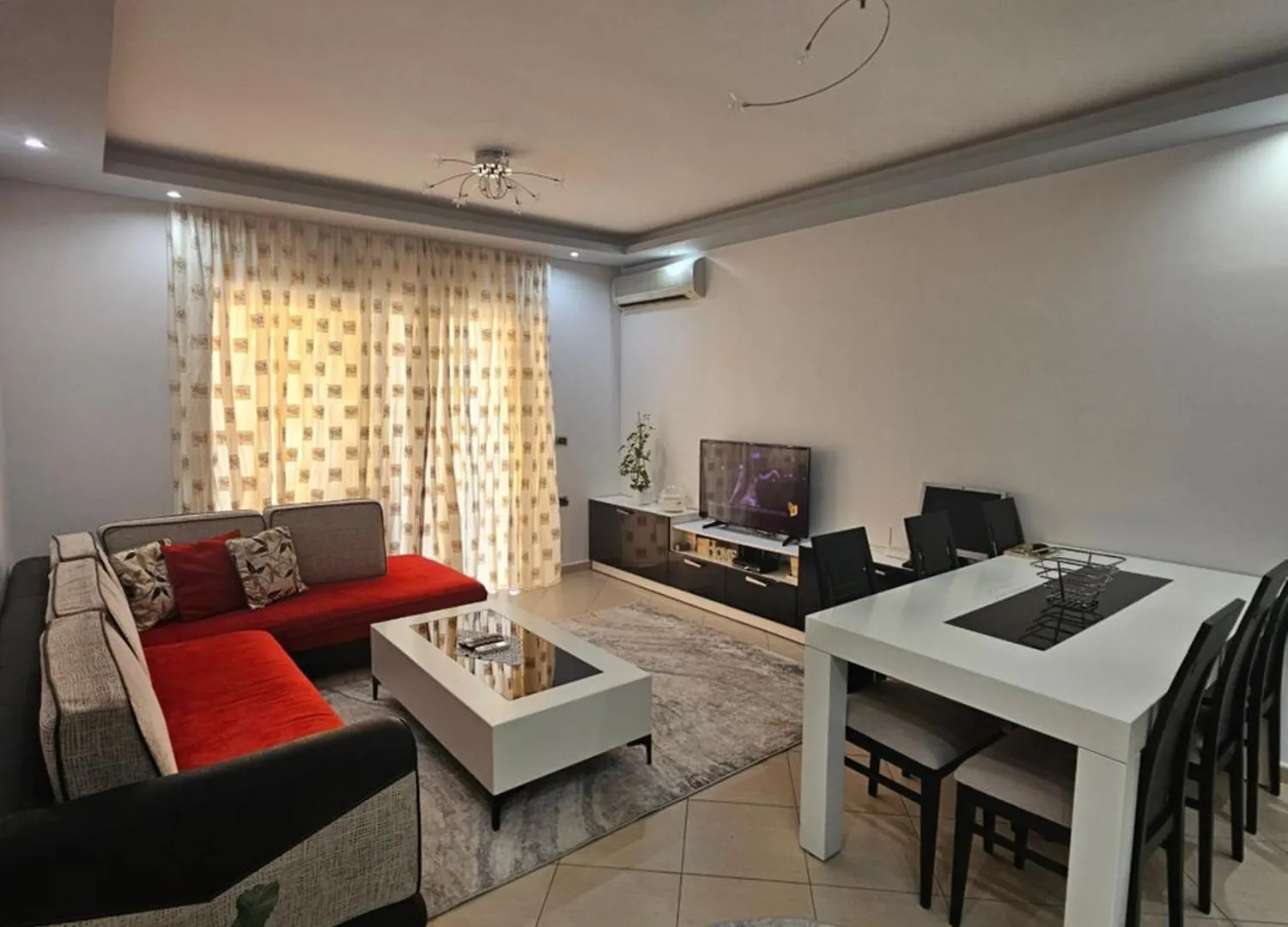 Lisala Apartments Sarandë